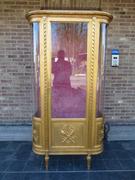 Louis 16 Gilded displaycabinet vitrine