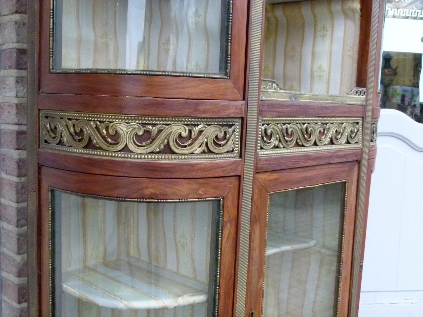 Napoleon III Display cabinet with curved glass and marble top