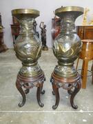pair of bronze vases 