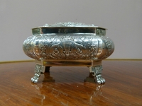 A silver box made in 800 silver 368gr.